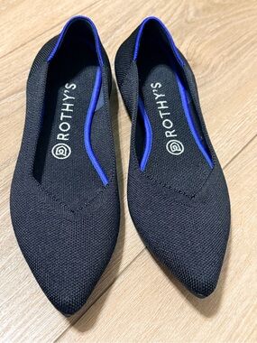 Rothy's Black Pointed Knit Flats with Blue Accent